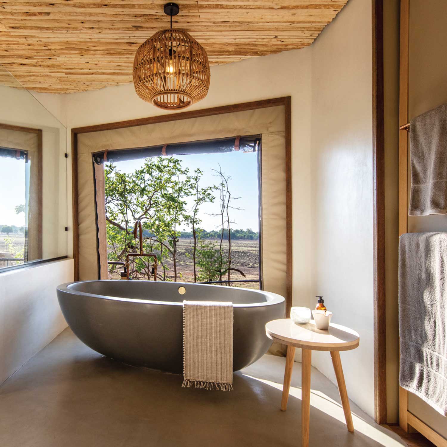 Lusso Freestanding Bath Lusso Freestanding Bath